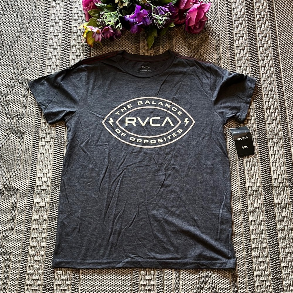 RVCA Gray Short Sleeve Tee Badge Logo Size Small